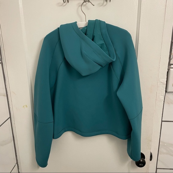 LULULEMON ⚡️ AIRWRAP HOODIE IN TEAL LAGOON 💦💦💦 - Picture 9 of 11
